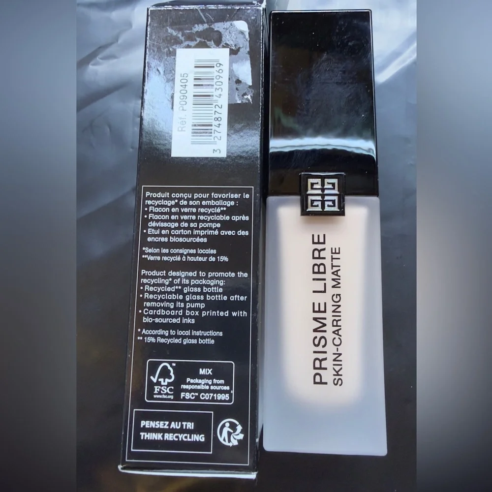 Givenchy Prisme Libre Skin Caring Matte Foundation - 1-C105 Fair/Cool